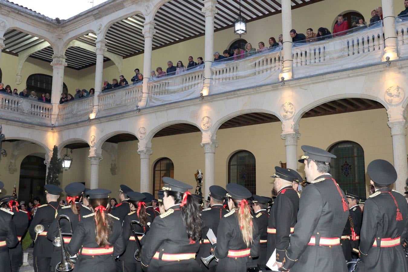 Participaron la banda de la cofradía penitencial de la Sagrada Pasión de Cristo, la cofradía penitencial de Nuestra Señora de la Piedad y la cofradía penitencial del Santísimo Cristo del Despojado