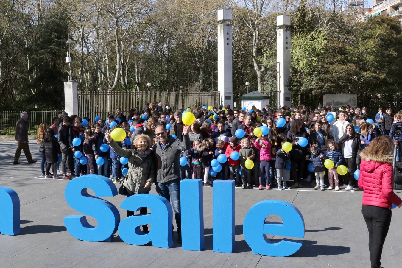 Fotos: Alumnos de La Salle y Lourdes conmemoran el tricentenario del fallecimiento de su fundador