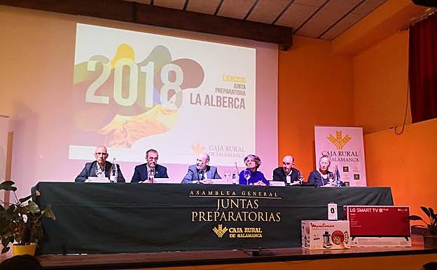 Junta Preparatoria. Los socios de la cooperativa de crédito respaldaron, con su presencia, el trabajo que está realizando Caja Rural de Salamanca. 