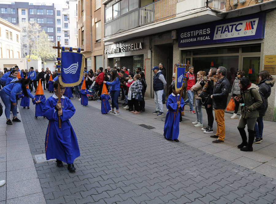 Fotos: Los niños inauguran la Semana Santa de Palencia