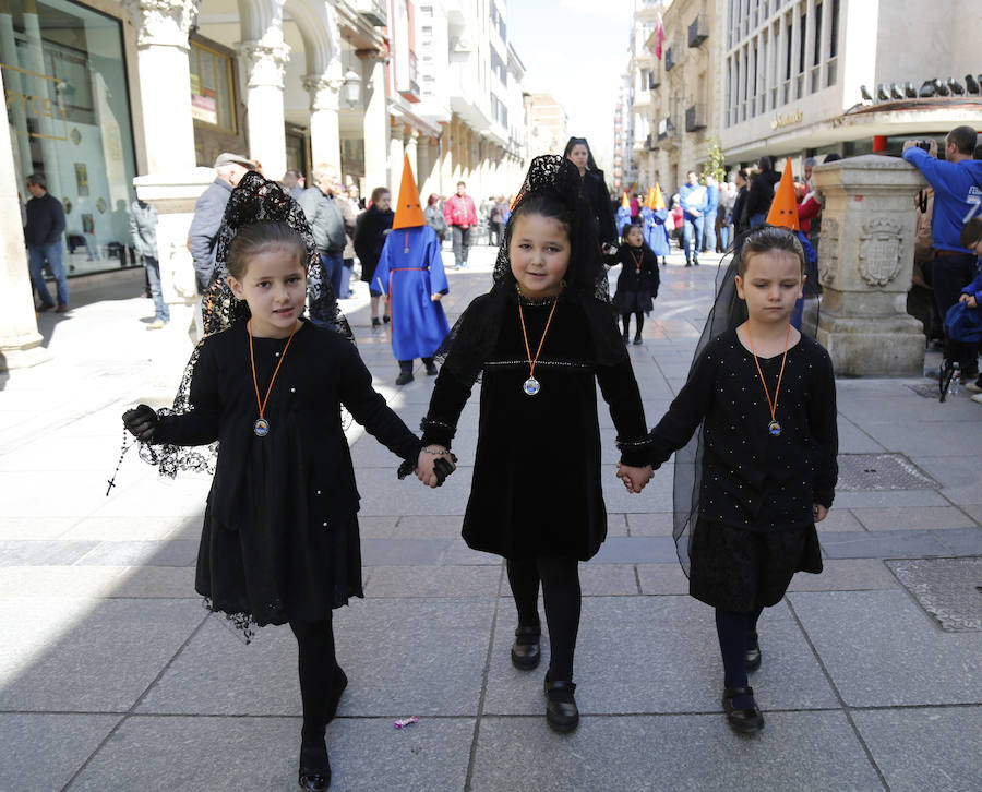 Fotos: Los niños inauguran la Semana Santa de Palencia