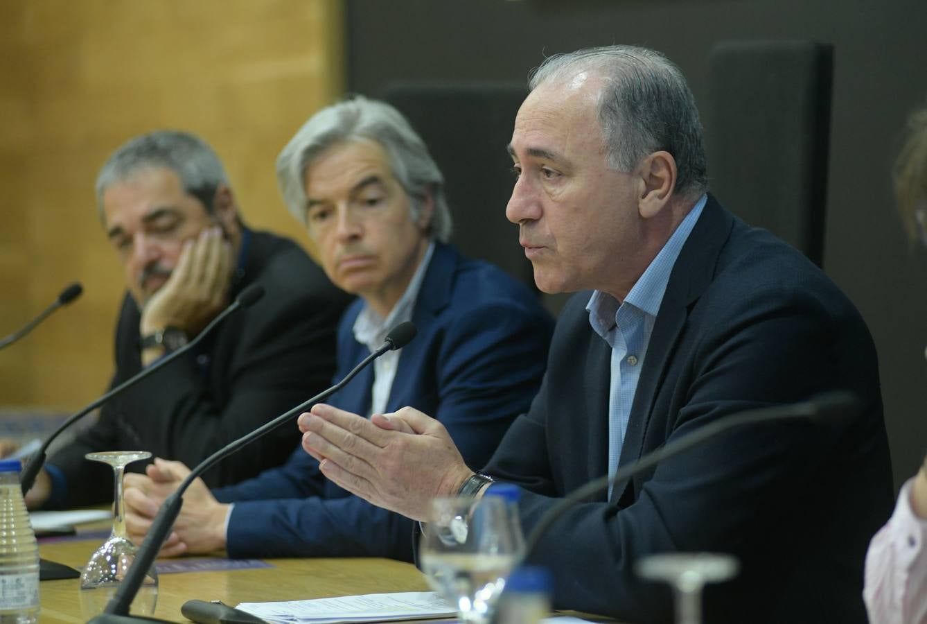 Encontrar propuestas innovadoras para dinamizar el comercio minorista y definir fórmulas para apoyar a los nuevos emprendedores y comerciantes de este sector tan importante para la economía vallisoletana son los objetivos principales del encuentro organizado por el Ayuntamiento de Valladolid en colaboración con El Norte de Castilla