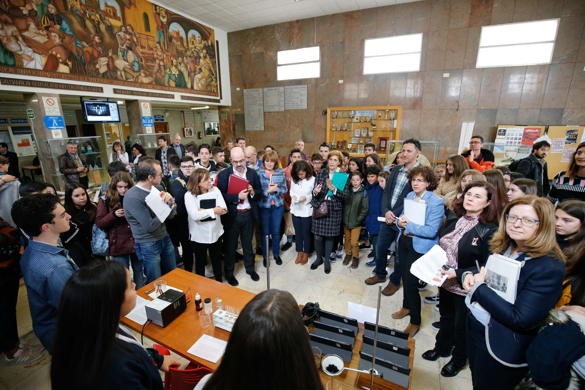 El equipo de alumnos del instituto Venancio Blanco de la capital salmantina ganó en la modalidad de la ESO por su singular recreación de la nao Victoria, que fue el primer barco que dio la vuelta al mundo entre los años 1519 y 1522