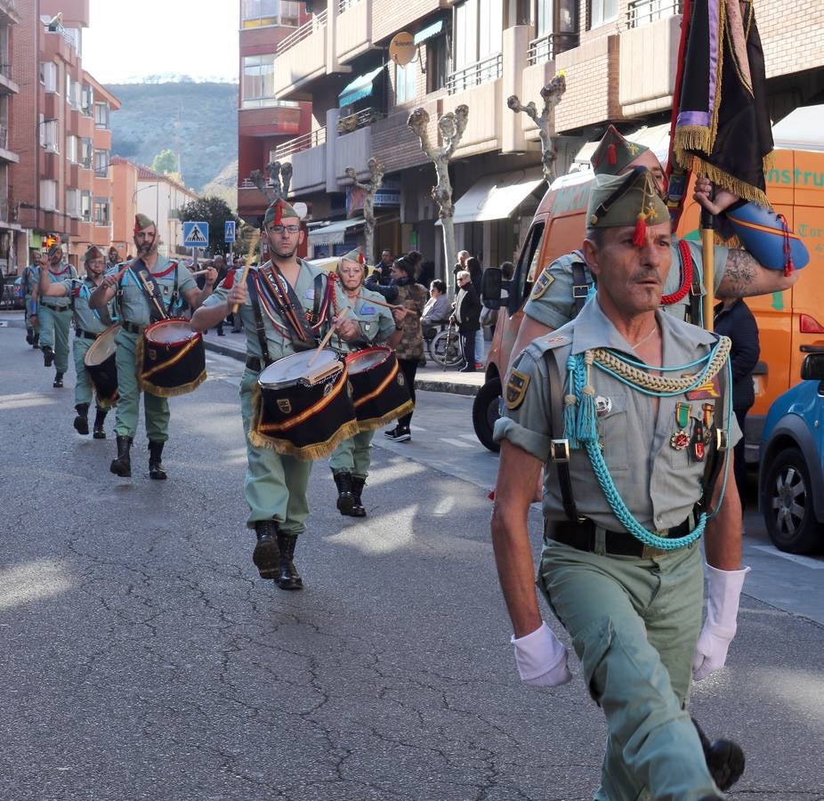 Fotos: Procesión con desfile de los Legionarios con el Criso de la Buena Muerte en la Victoria.