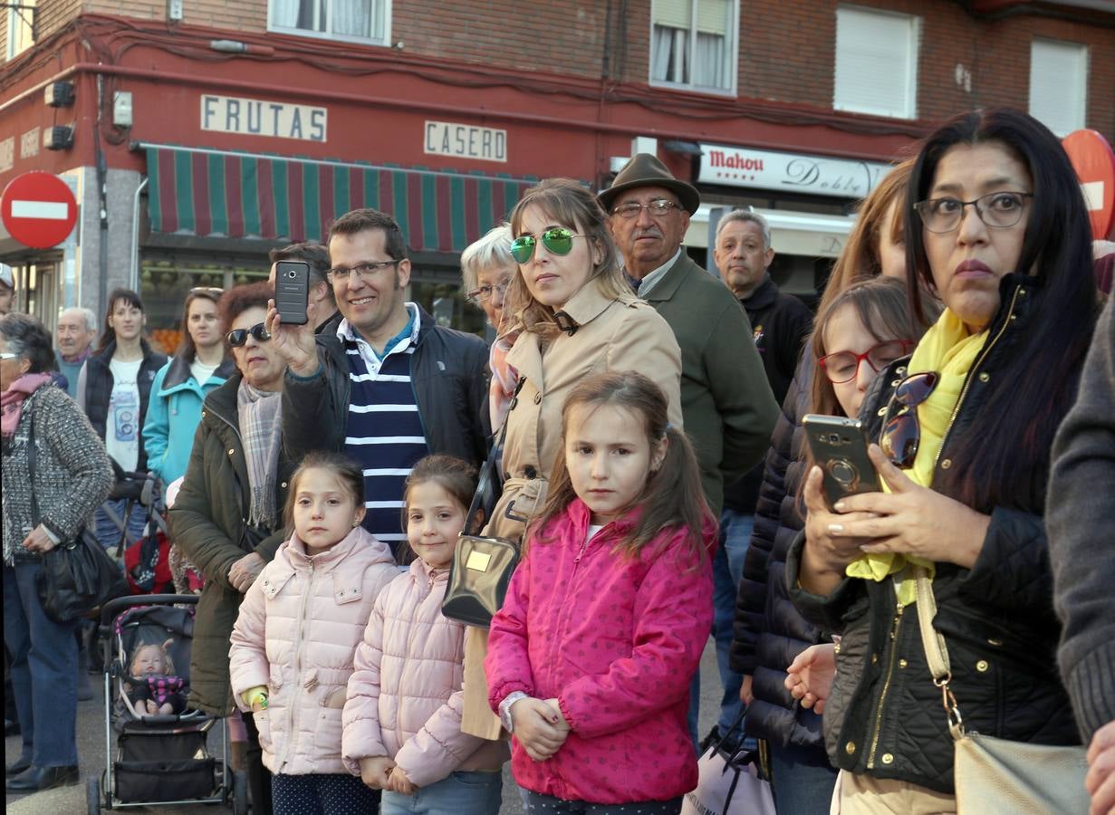 Fotos: Procesión con desfile de los Legionarios con el Criso de la Buena Muerte en la Victoria.