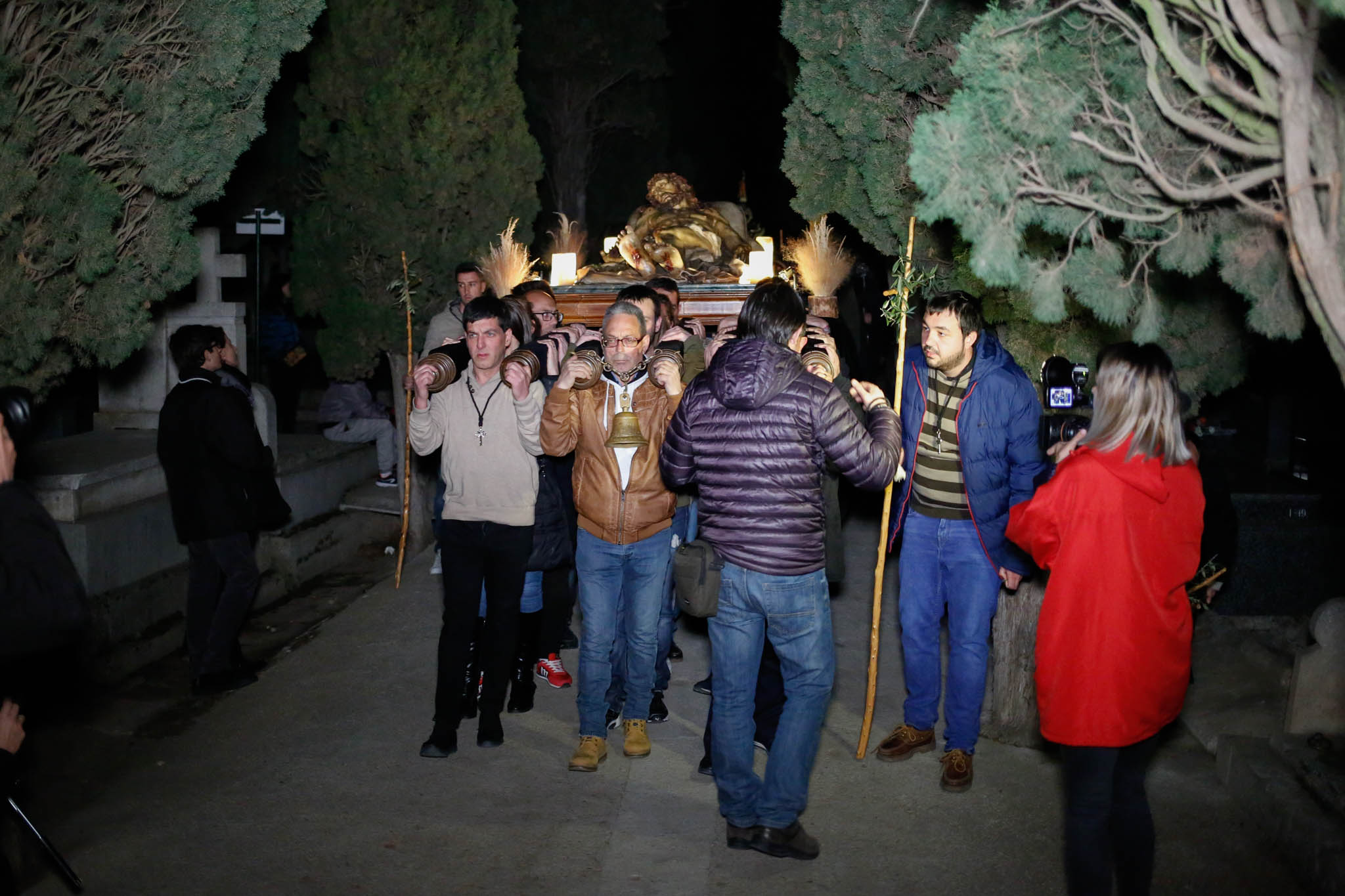 Fotos: Traslado del Cristo del Amor y de la Paz en Salamanca