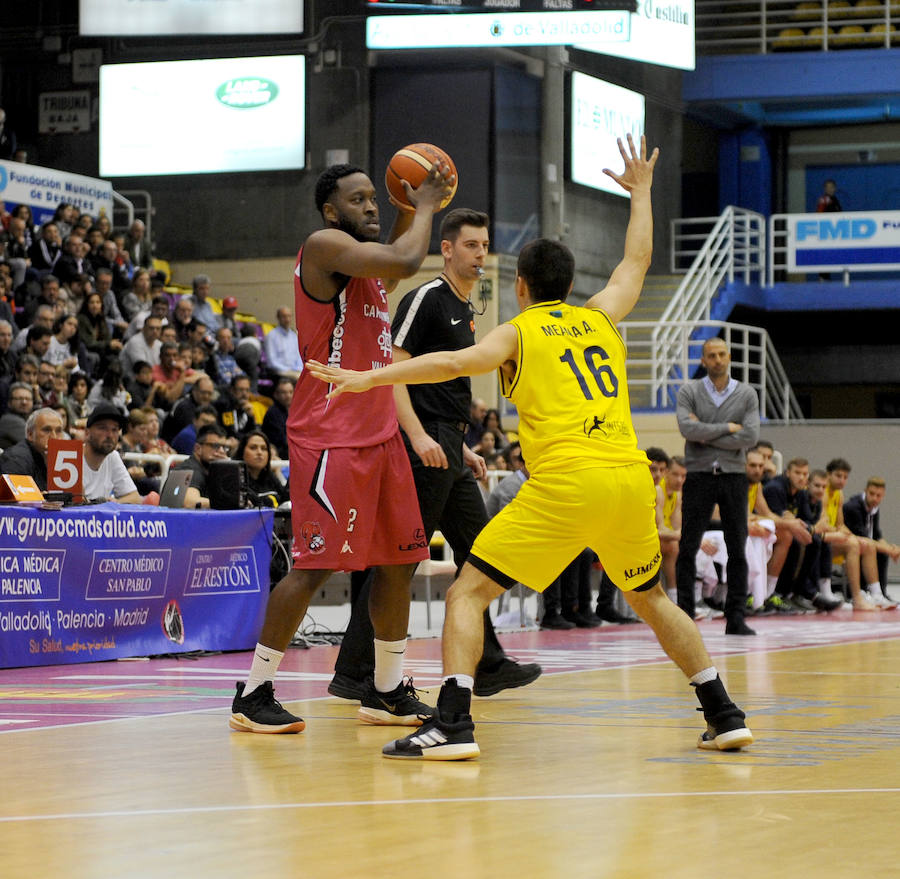 Encuentro entre el CBCV Carramimbre (79) y el Liberbank Oviedo (85).