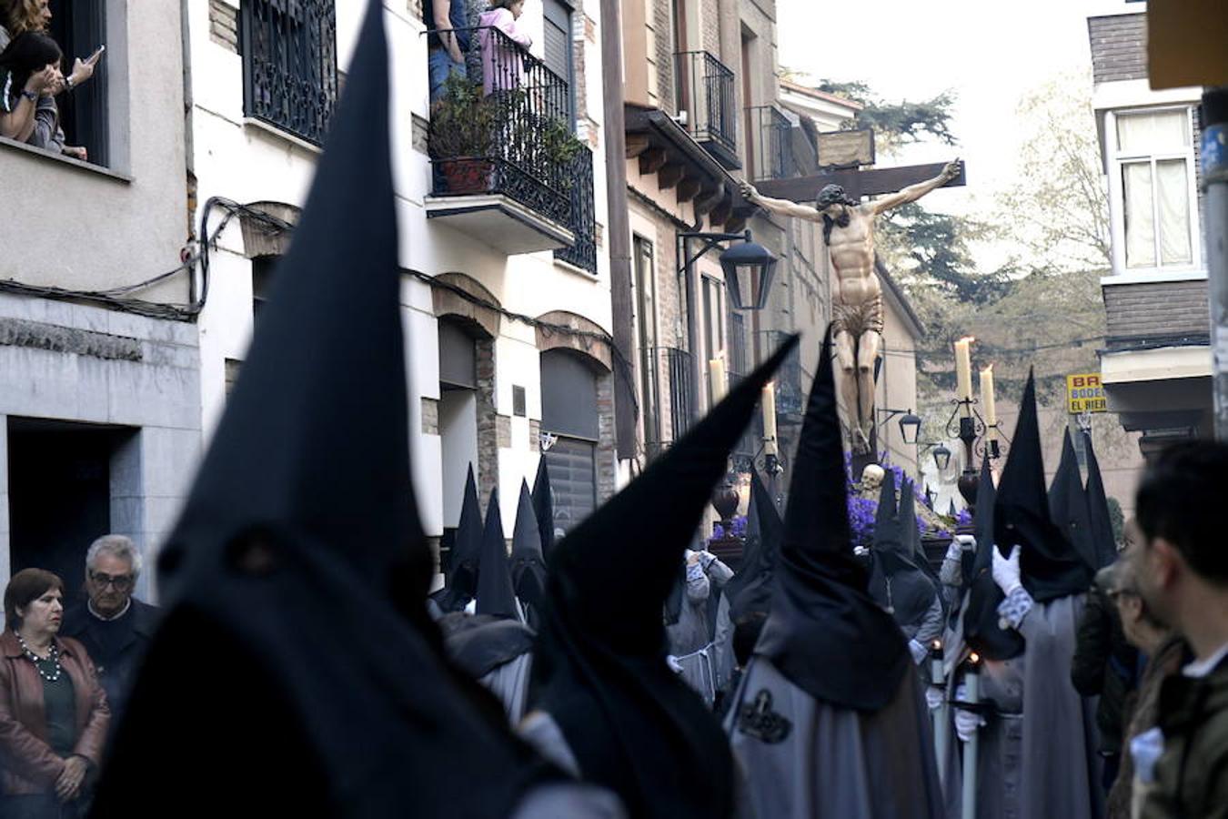 La Procesión de las Cinco Llagas ha recorrido el centro de Valladolid