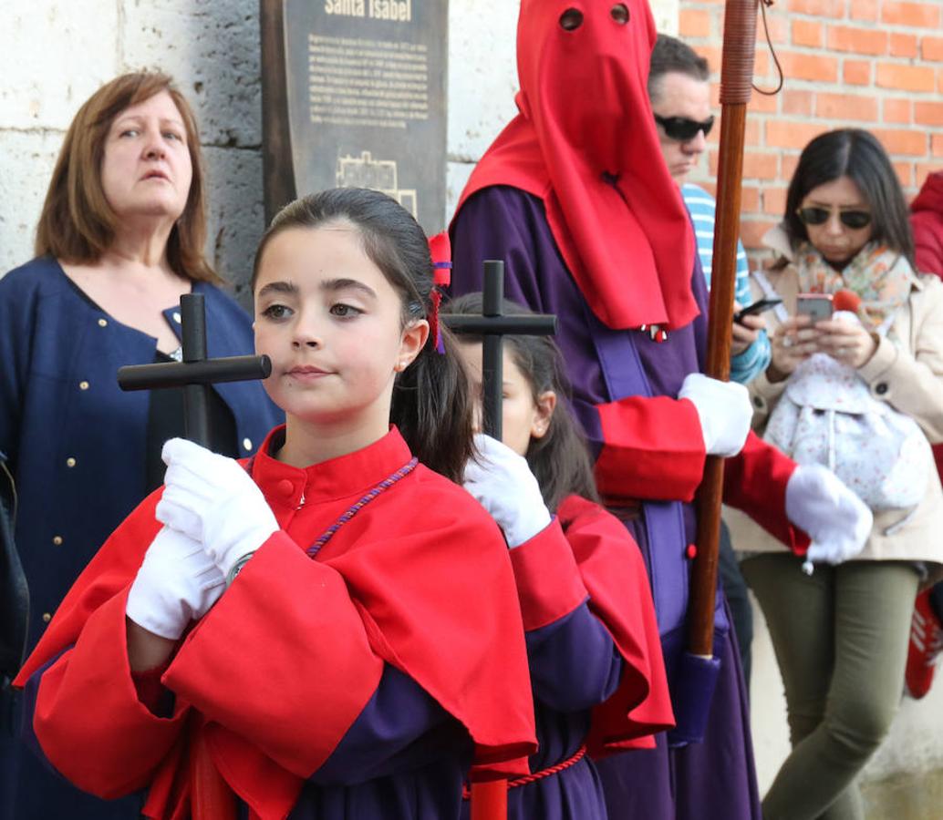 Las calles se han llenado de público para disfrutar del Ecce Homo del Cristo de los Artilleros
