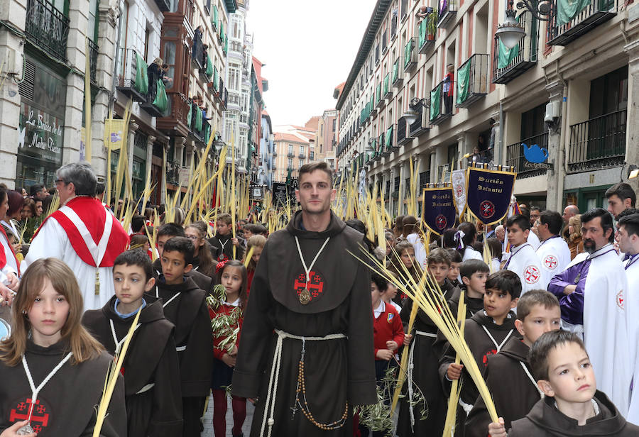 Fotos: Procesión de Las Palmas en Valladolid