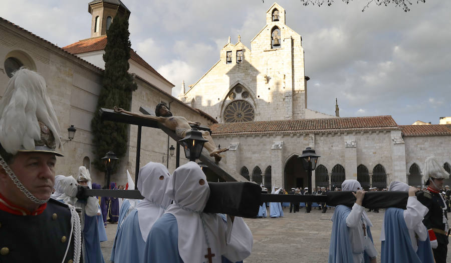 Fotos: Procesión de Las Cinco LLagas en Palencia