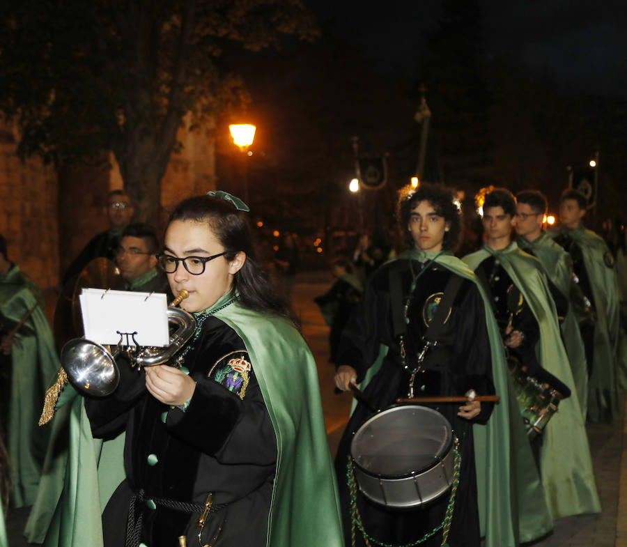 Fotos: Procesión de Las Cinco LLagas en Palencia