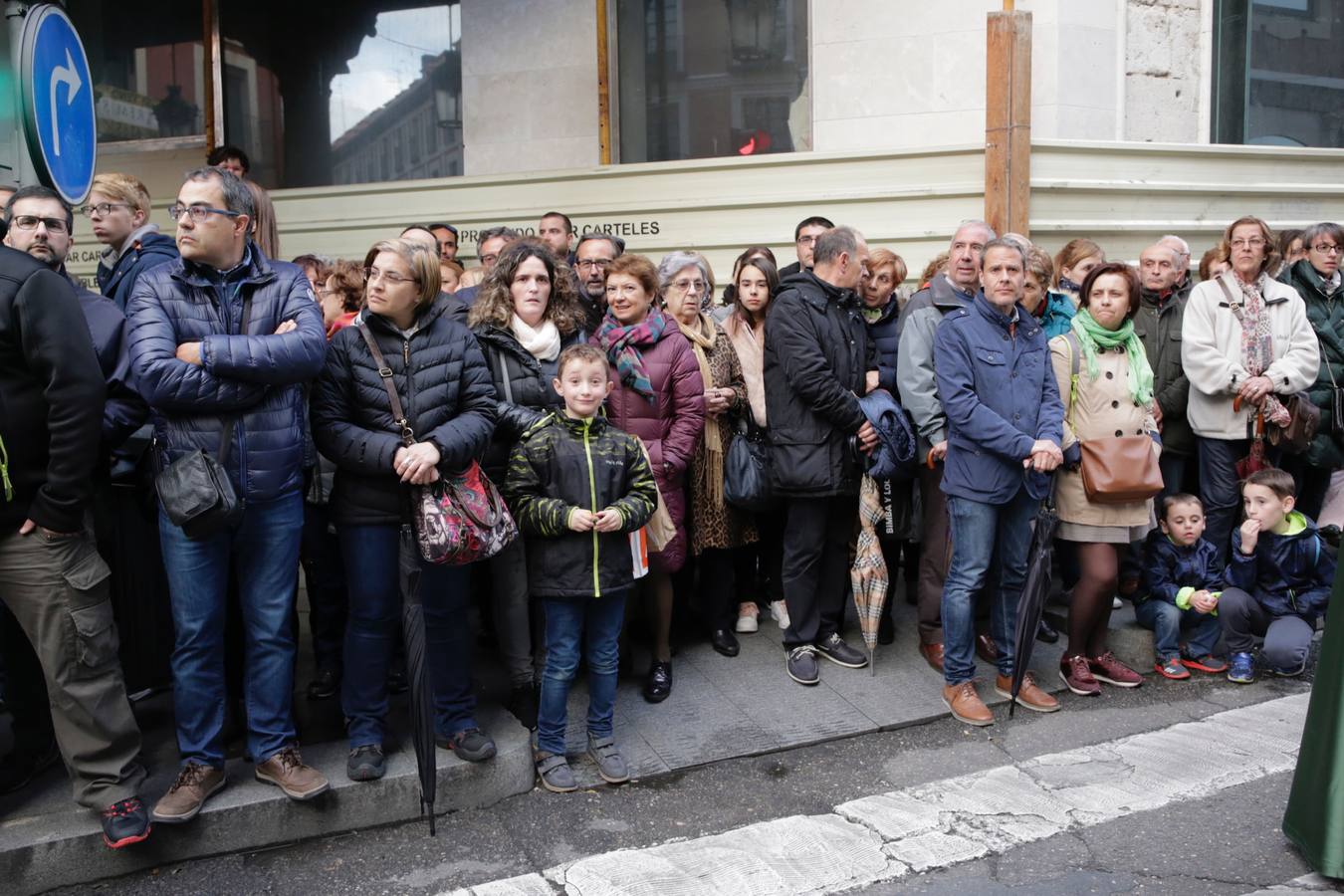 Fotos: Público en la procesión del Santísimo Rosario del Dolor de Valladolid (2/2)