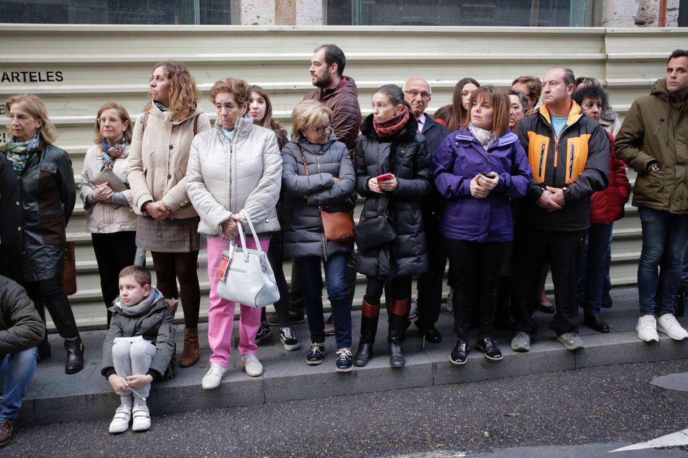 Fotos: Público en la procesión del Santísimo Rosario del Dolor de Valladolid (2/2)