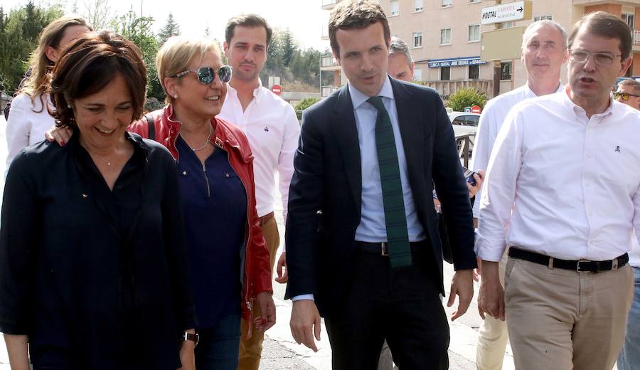 Fotos: El líder del PP, Pablo Casado, de visita por Segovia
