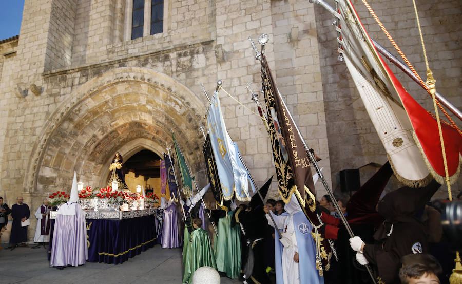 Fotos: Procesión del Prendimiento en Palencia