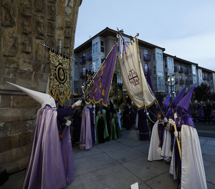 Fotos: Procesión del Prendimiento en Palencia