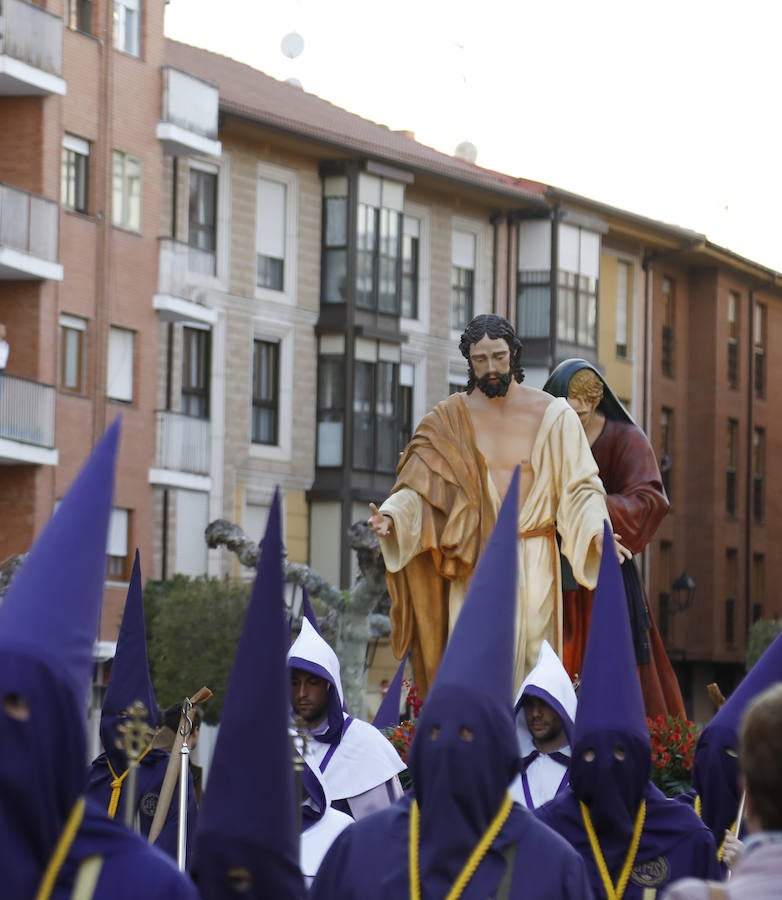 Fotos: Procesión del Prendimiento en Palencia