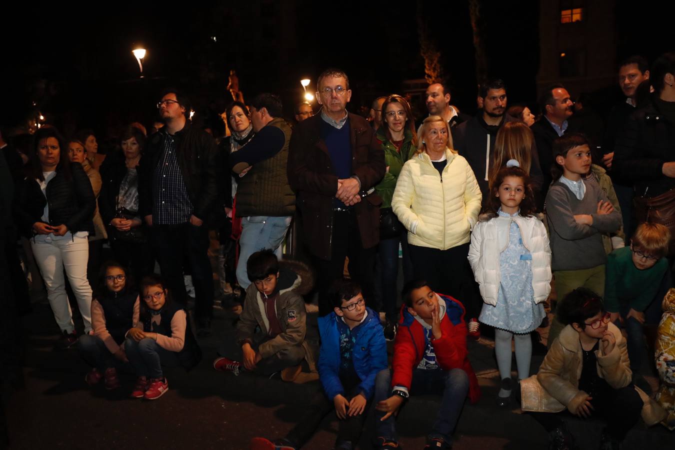 Fotos: Público en la procesión del Encuentro del Martes Santo en Valladolid (2/2)