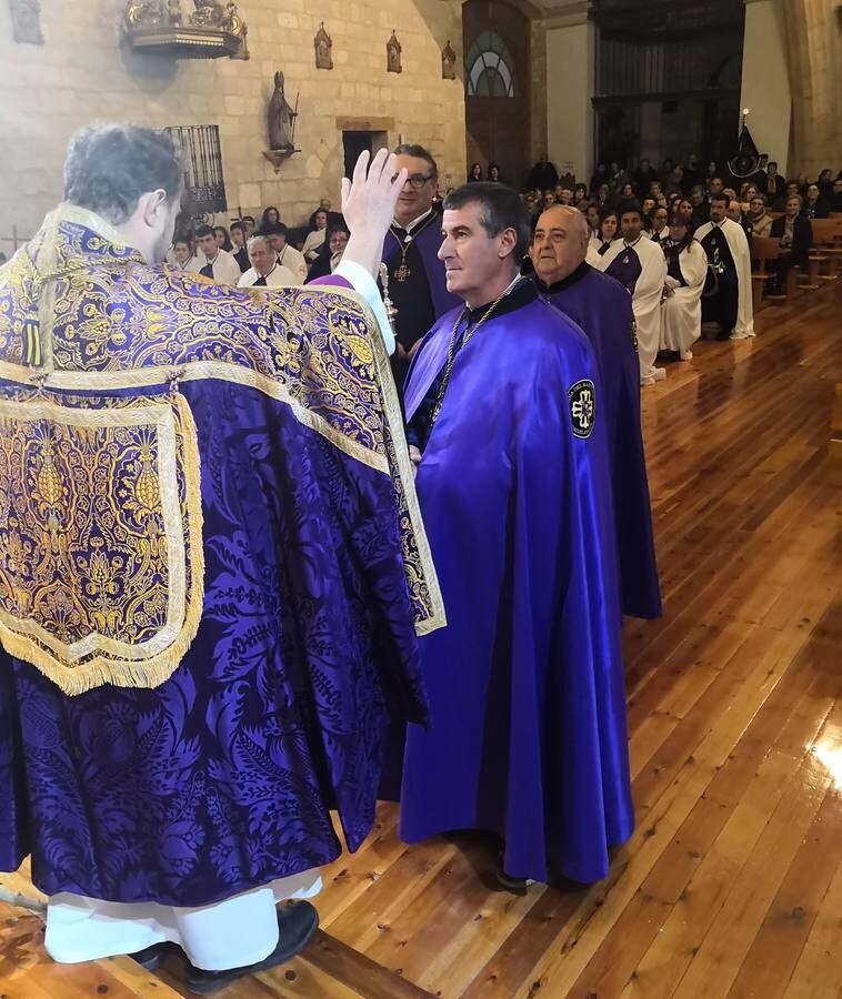 Participaron las cofradías del Santo Sepulcro de la localidad y la del Descendimiento y Santo Cristo de la Buena Muerte de Valladolid