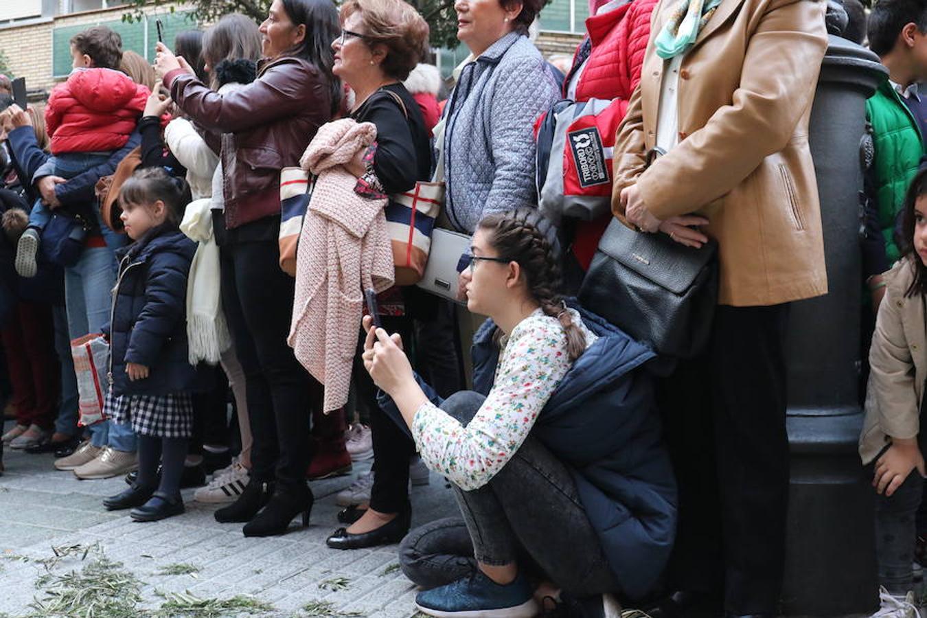 Comitiva de la Cofradía del Despojado en la procesión del Encuentro