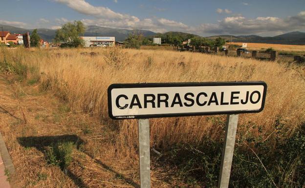 Parcelas situadas a la entrada de Carrascalejo. 