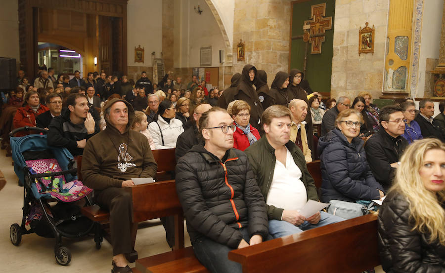 Fotos: Ejercicio de Tinieblas en la iglesia de San Agustín