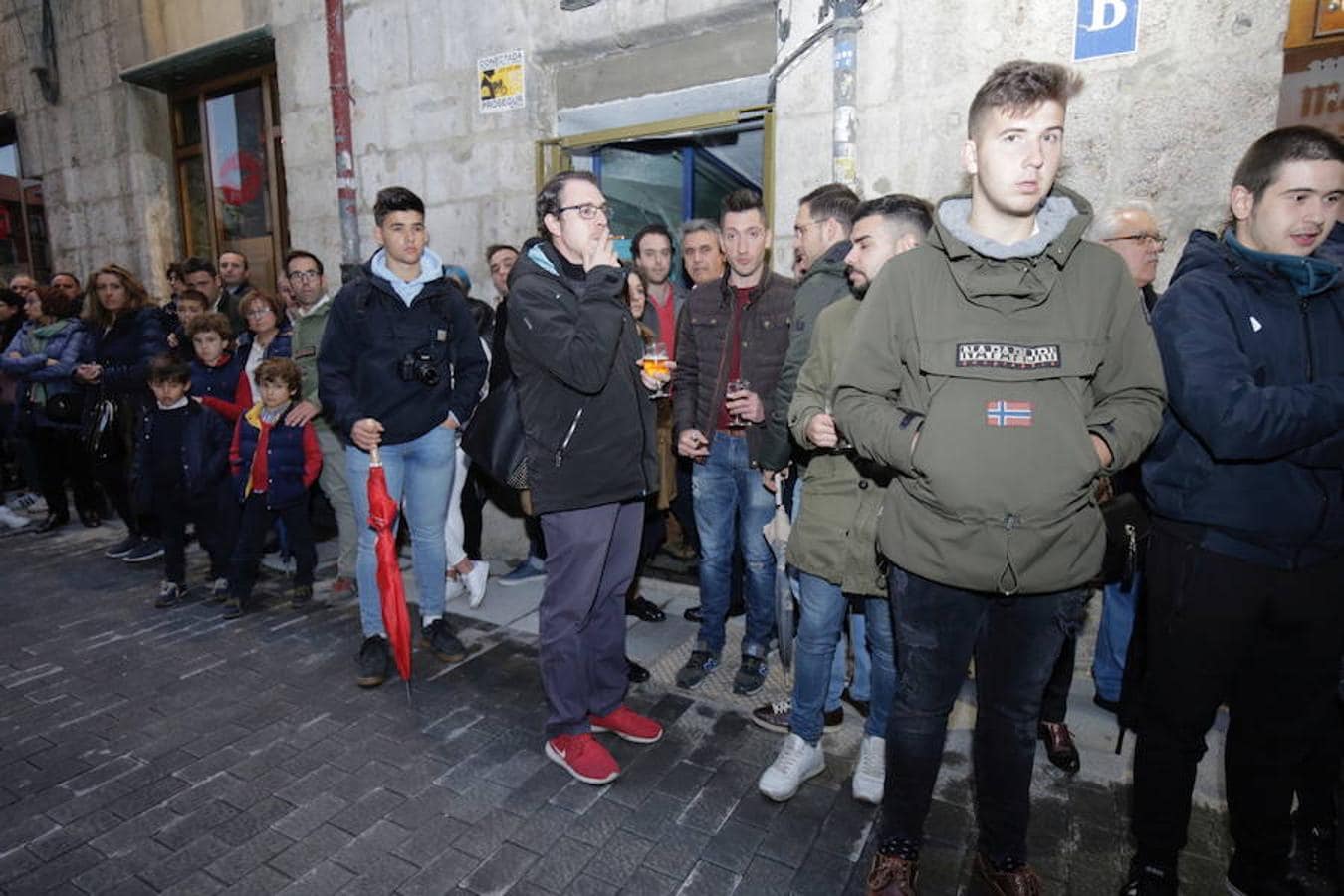 Público en el Vía Crucis Prorecional