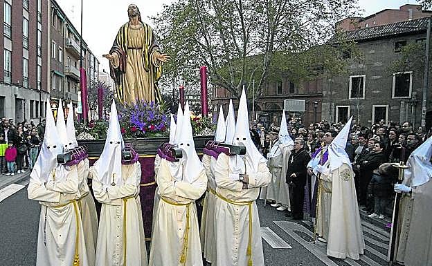 La talle de Jesús de la Esperanza, al inicio de la procesión