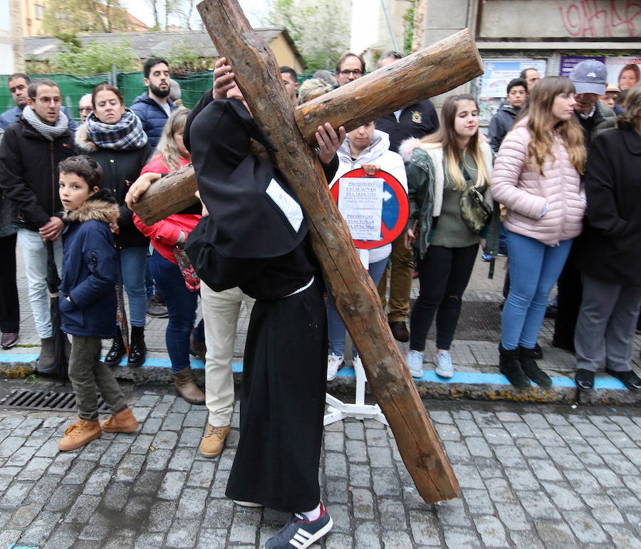 Fotos: Procesiones de Jueves Santo pasadas por agua