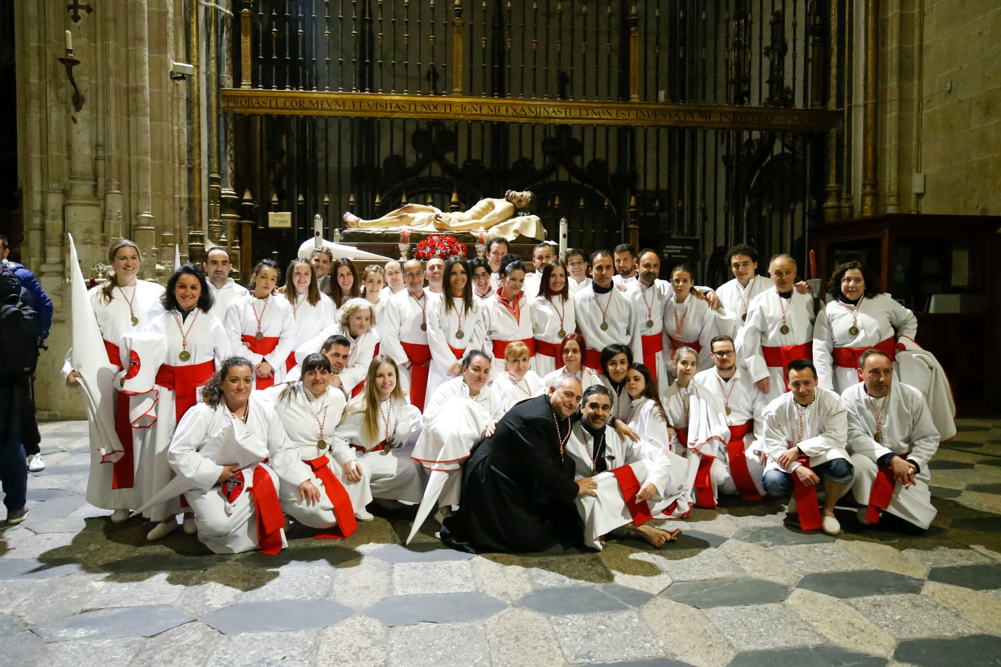 Fotos: El Yacente no pudo salir de la Catedral de Salamanca