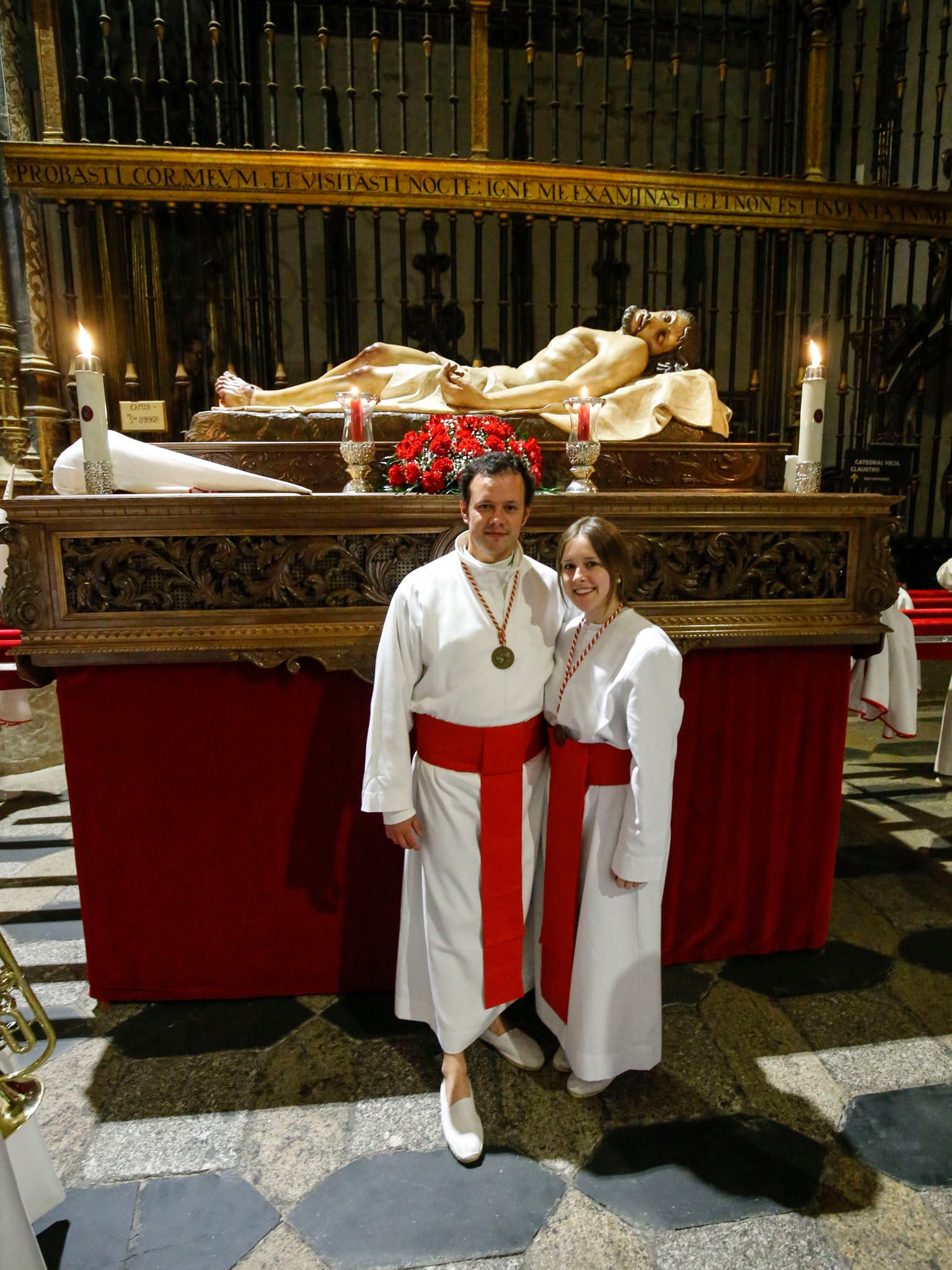 Fotos: El Yacente no pudo salir de la Catedral de Salamanca