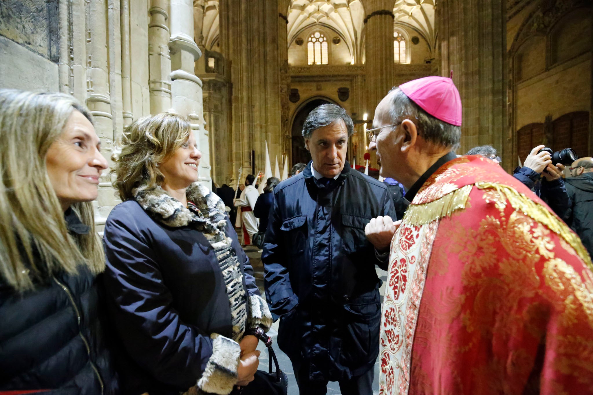 Fotos: El Yacente no pudo salir de la Catedral de Salamanca