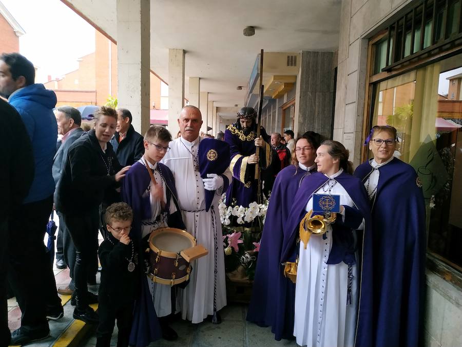 Fotos: Guardo se queda sin procesiones en Jueves Santo