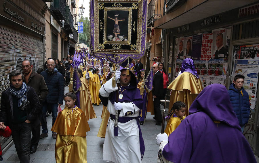 Fotos: Desfiles procesionales en la mañana del Viernes Santo