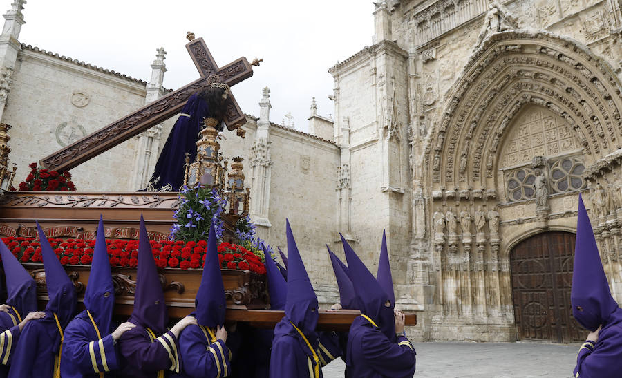 Fotos: La procesión de Los Pasos entre San Pablo y la Catedral