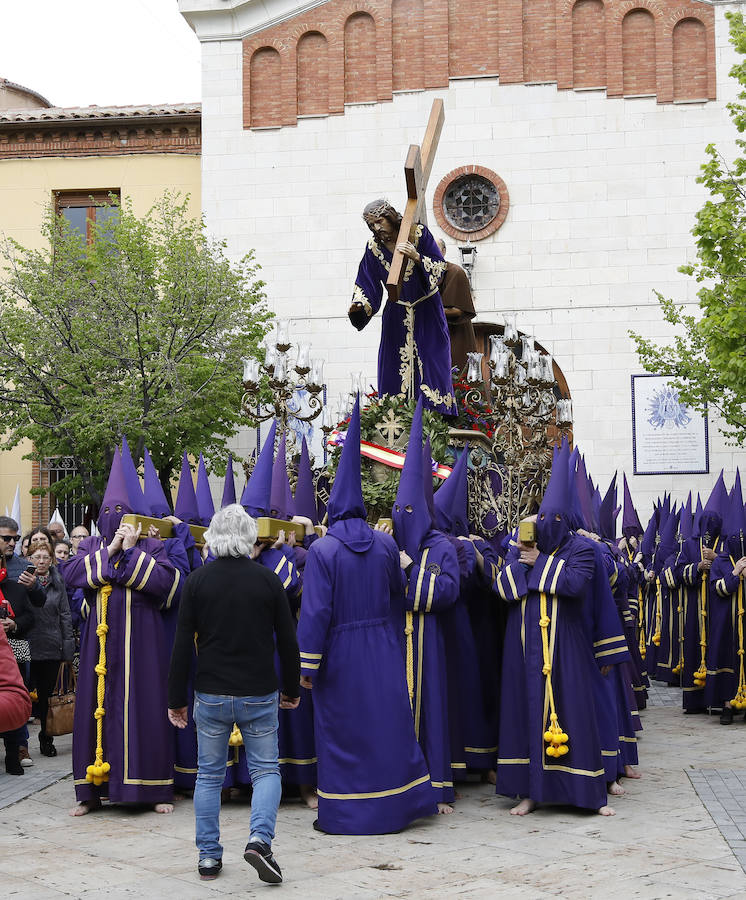 Fotos: La procesión de Los Pasos entre San Pablo y la Catedral