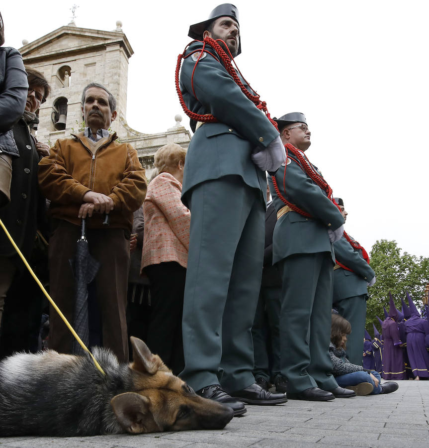 Fotos: La procesión de Los Pasos entre San Pablo y la Catedral