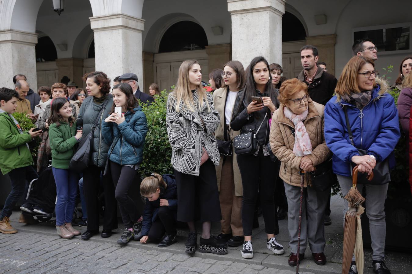 Fotos: Público en la Procesión General de Valladolid (1/3)