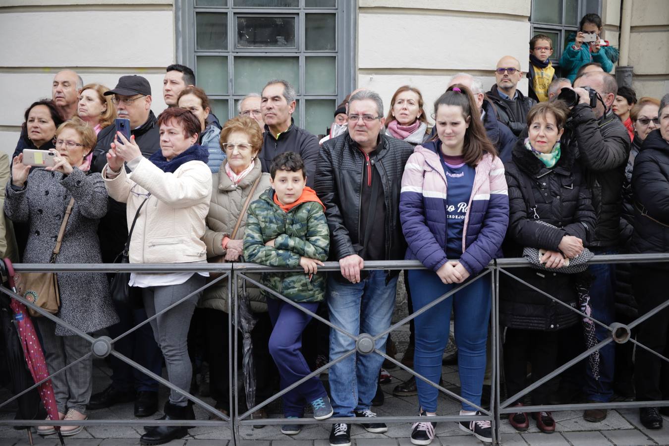 Fotos: Público en la Procesión General de Valladolid (1/3)