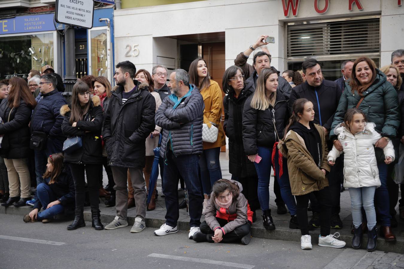Fotos: Público en la Procesión General de Valladolid (1/3)