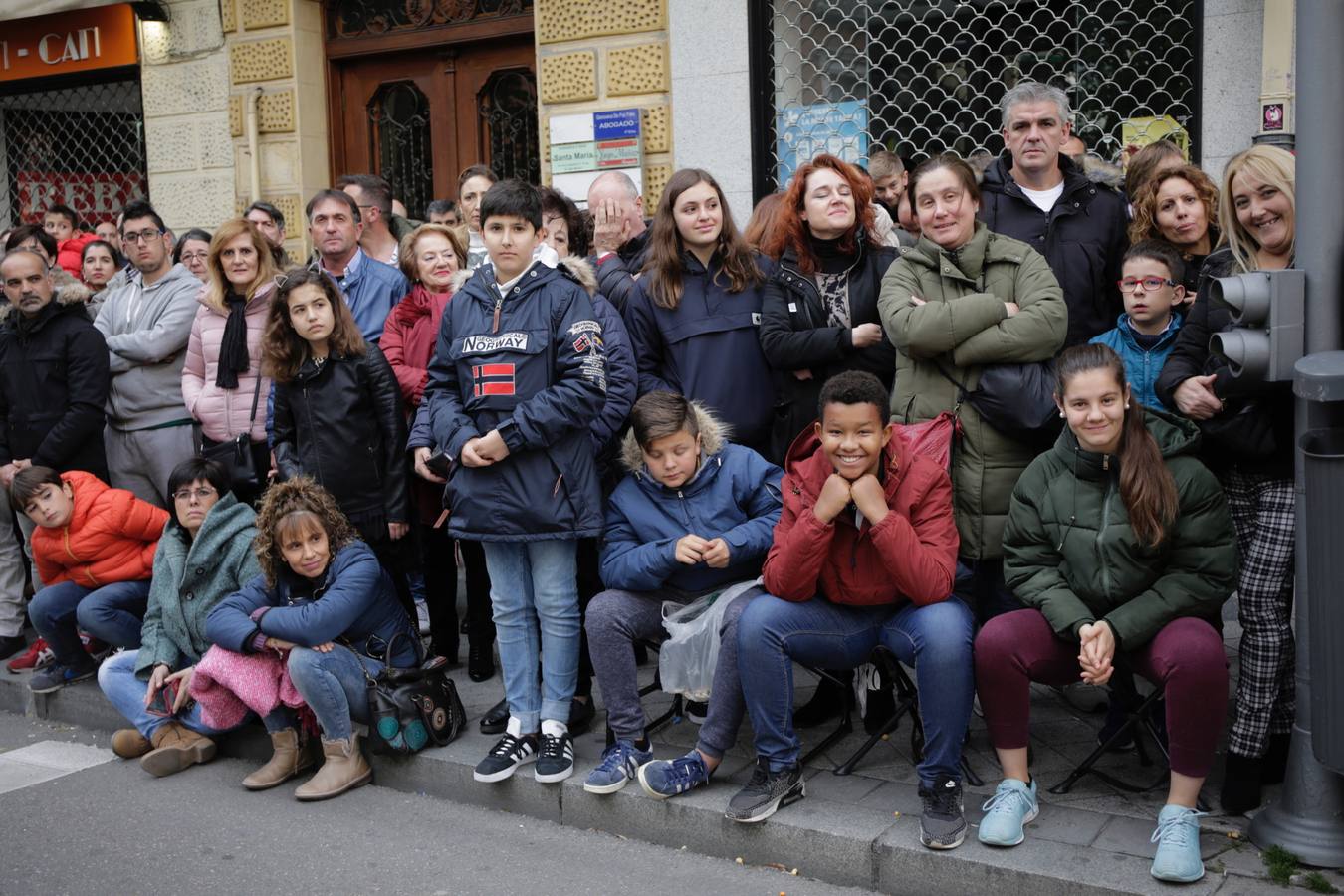 Fotos: Público en la Procesión General de Valladolid (1/3)