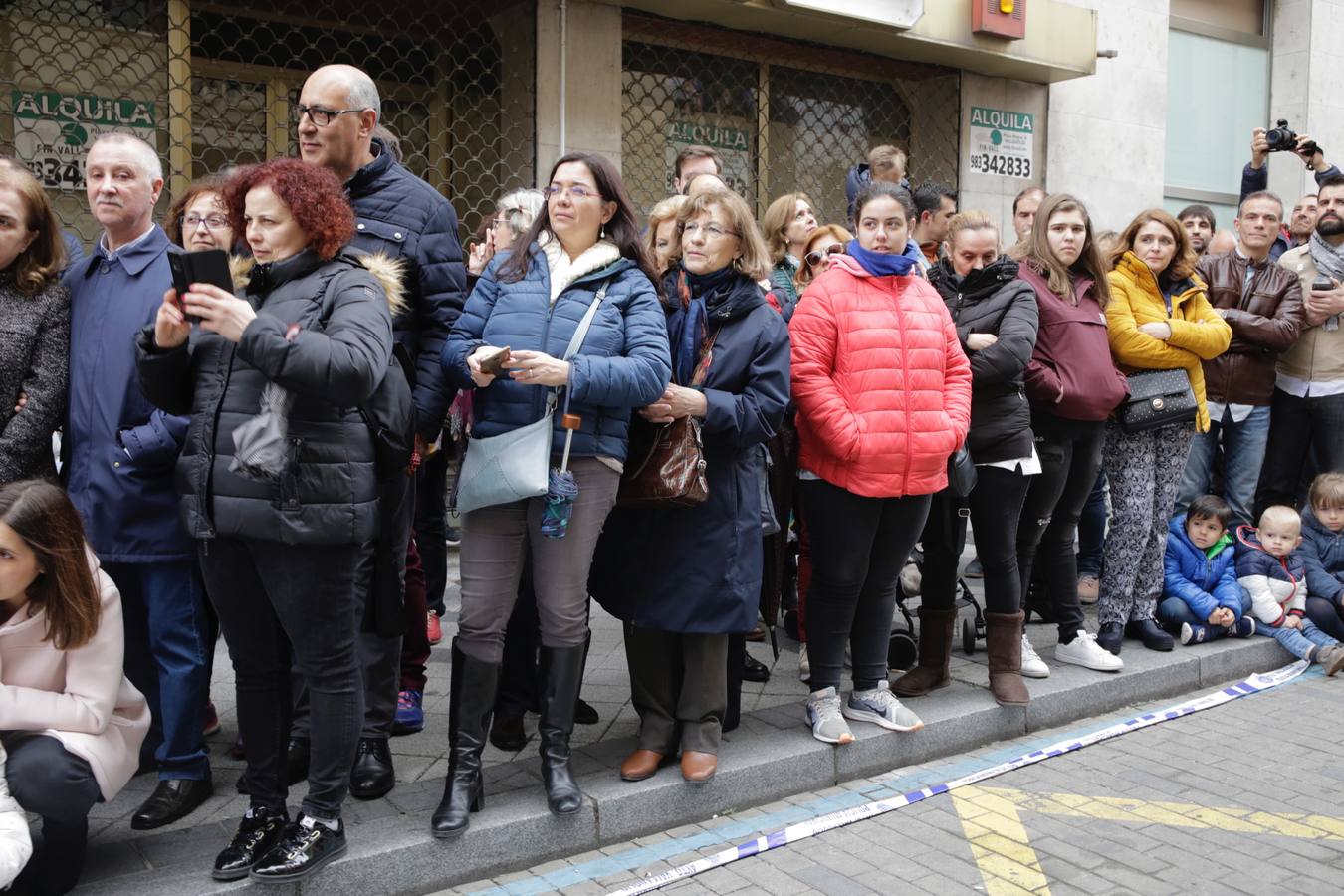 Fotos: Público en la Procesión General de Valladolid (2/3)