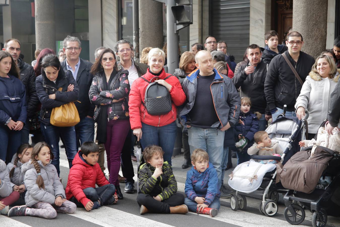 Fotos: Público en la Procesión General de Valladolid (2/3)