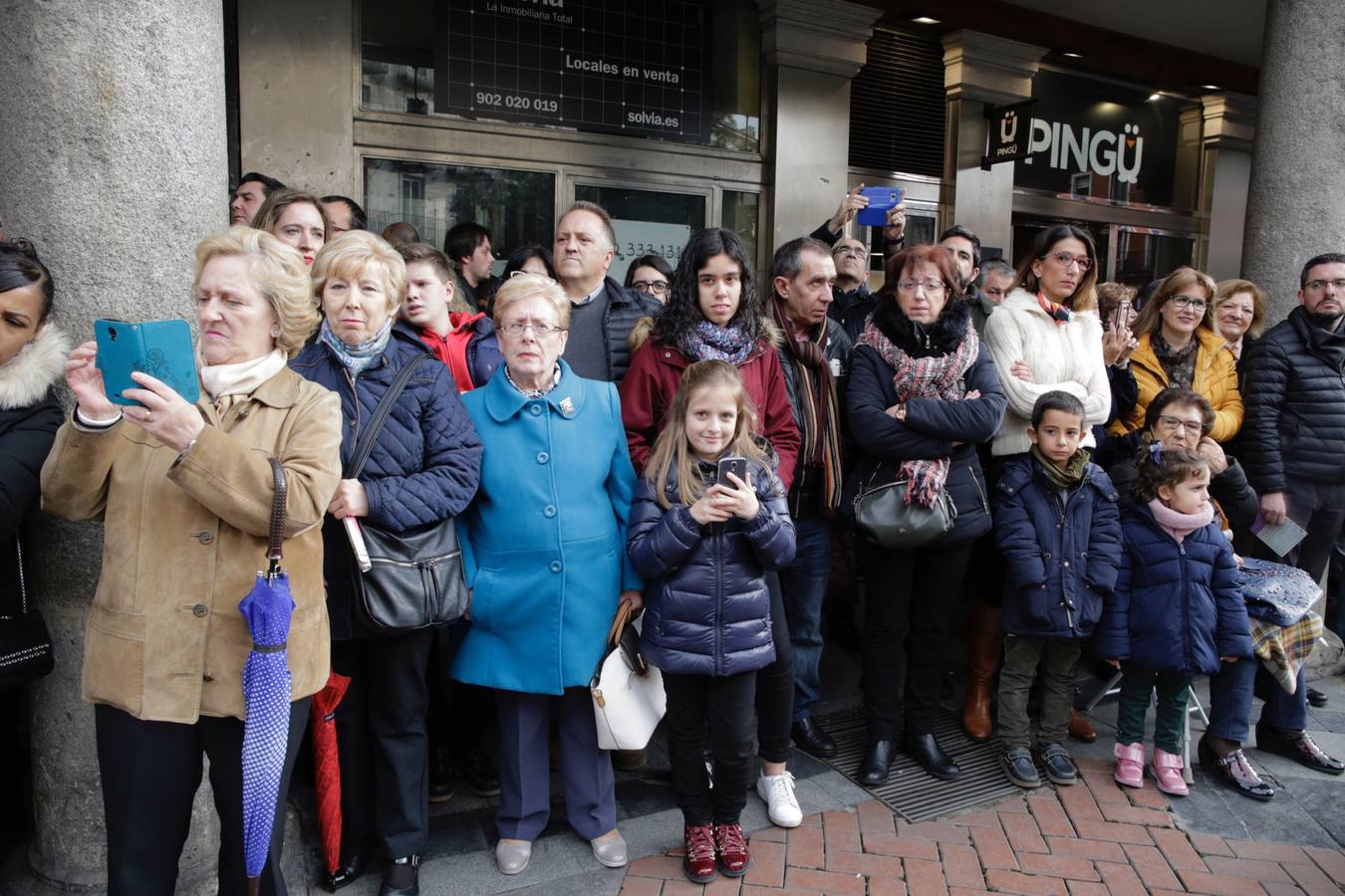 Fotos: Público en la Procesión General de Valladolid (3/3)