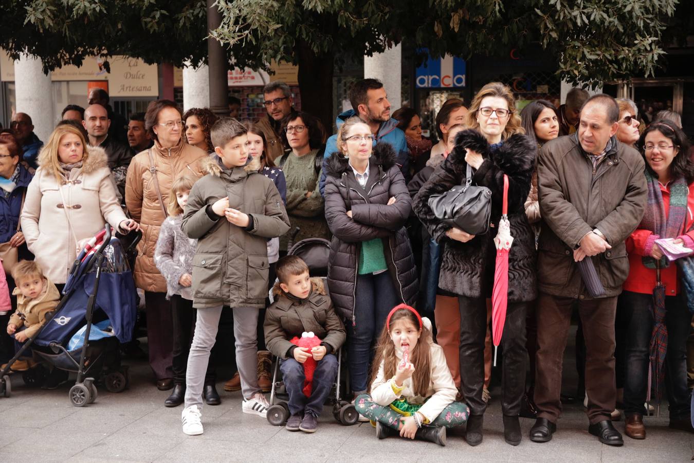 Fotos: Público en la Procesión General de Valladolid (3/3)