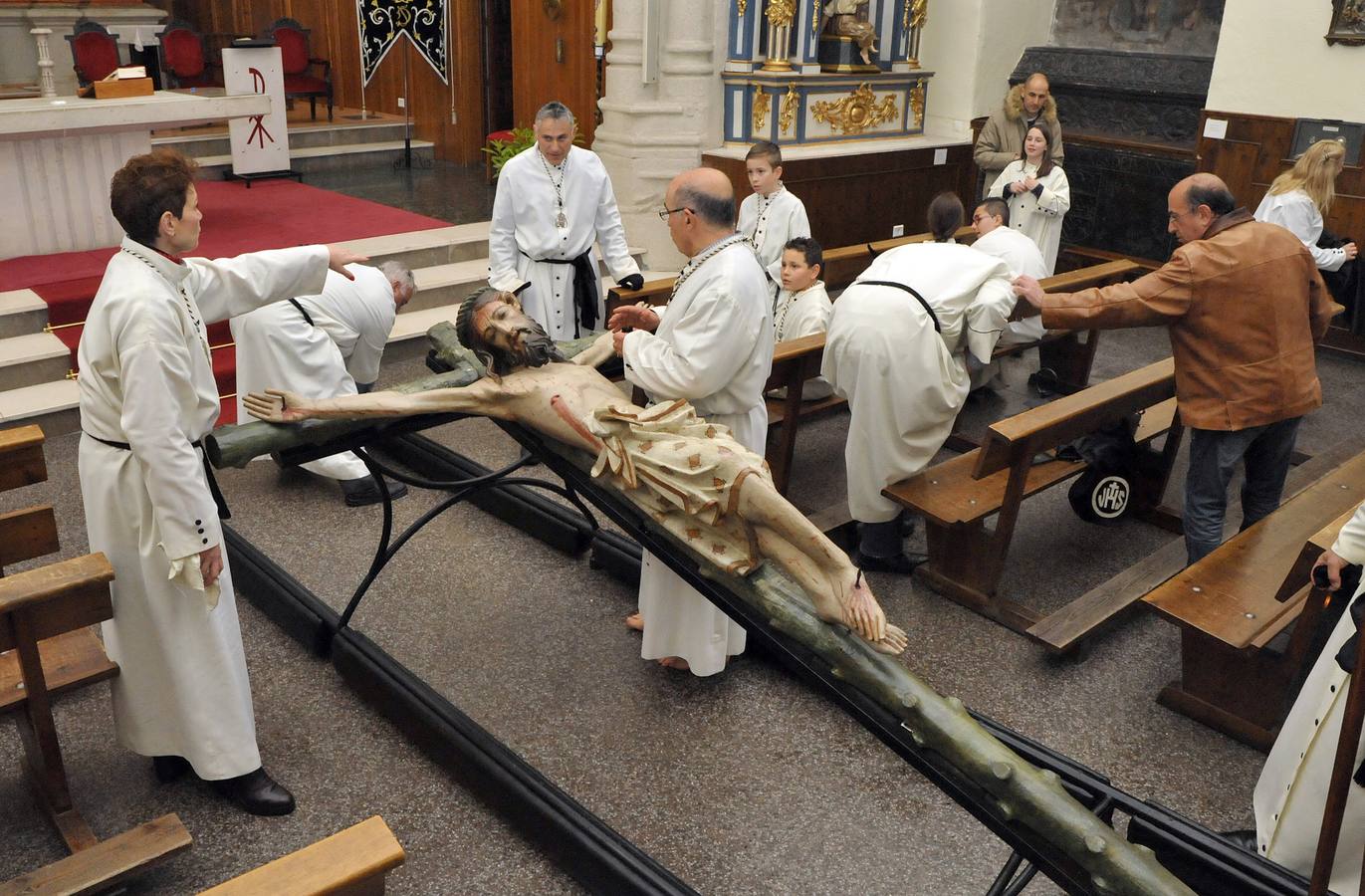 Fotos: Procesión de la Vera Cruz de Medina del Campo, suspendida por la lluvia