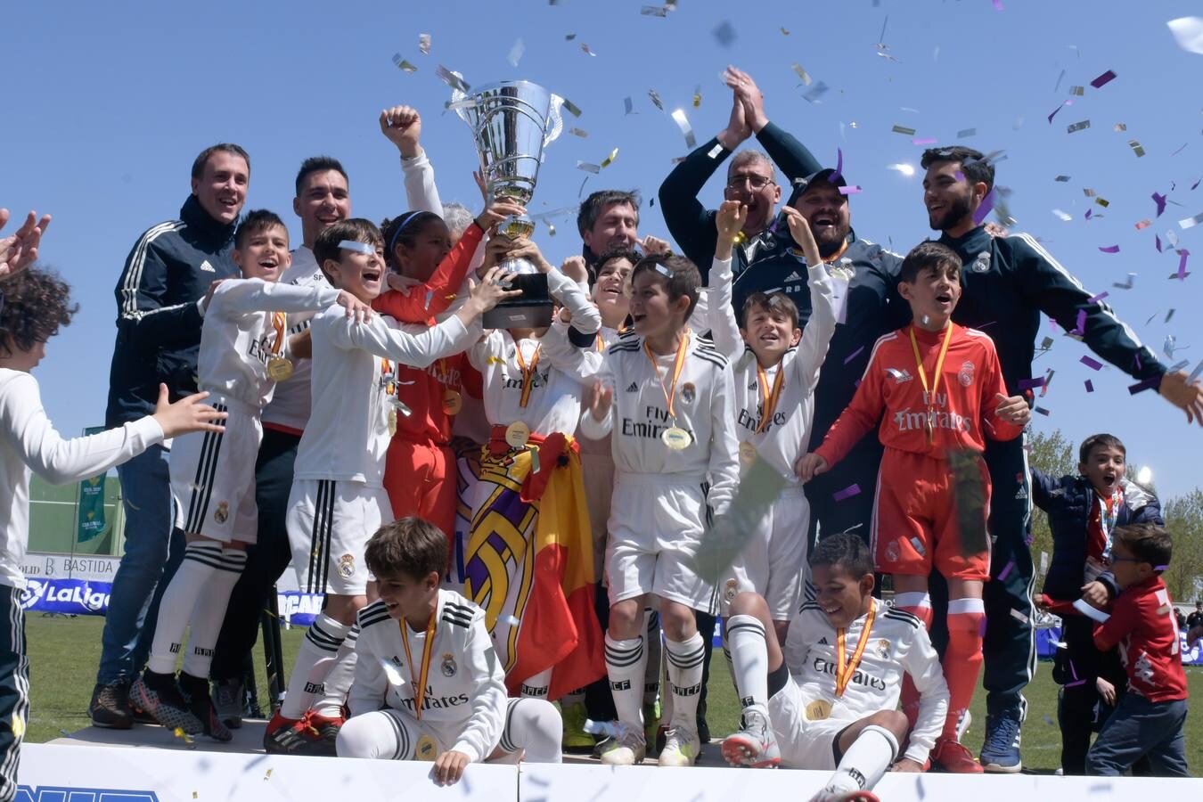 Venció por 1-2 en una gran final al campeón de la edición anterior, el FC Barcelona con un campo de Las Salinas a rebosar