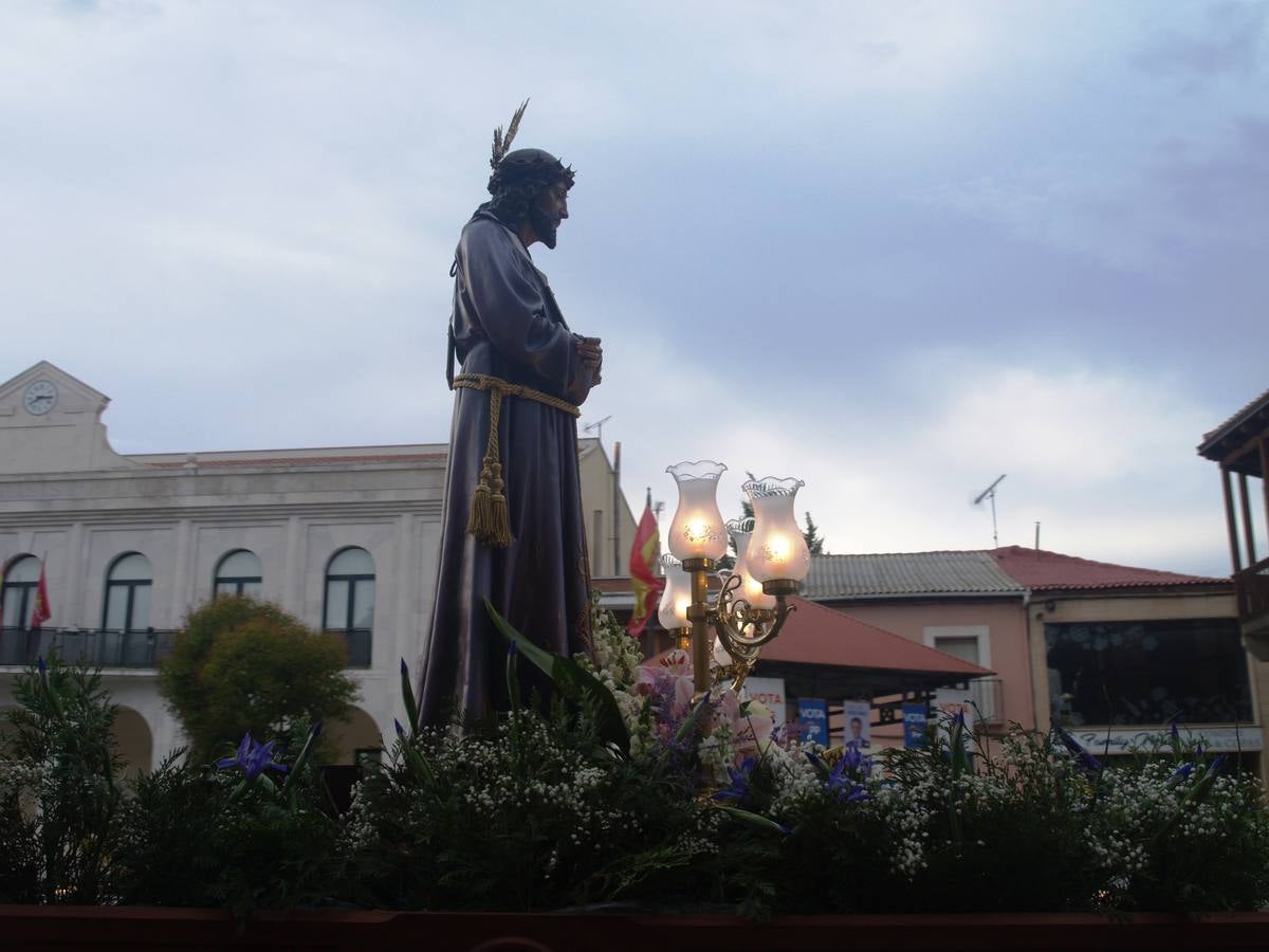 Fotos: Procesión General del Viernes Santo en Íscar