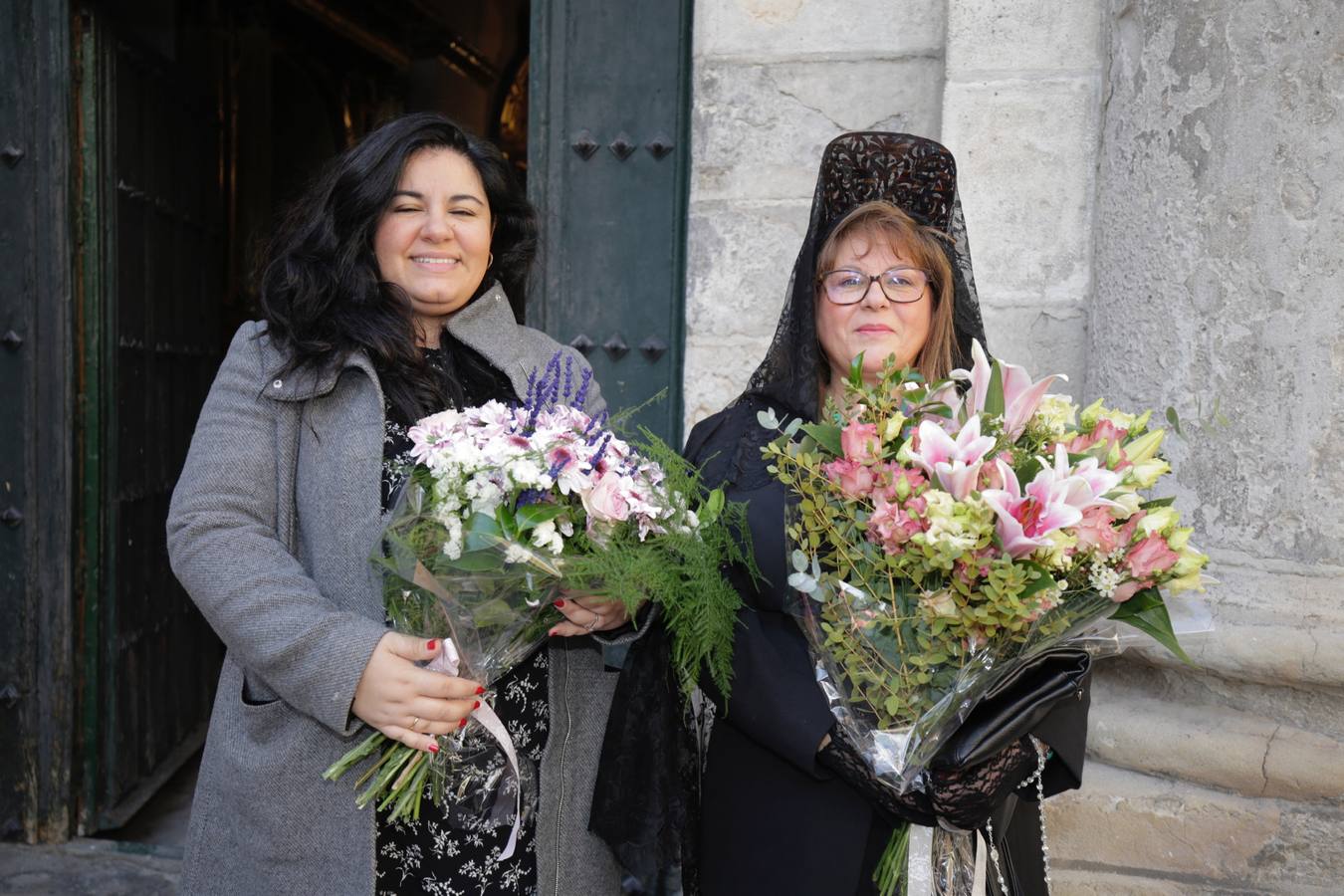 Fotos: Ofrecimiento de los Dolores de Valladolid a la Santísima Virgen (2/2)